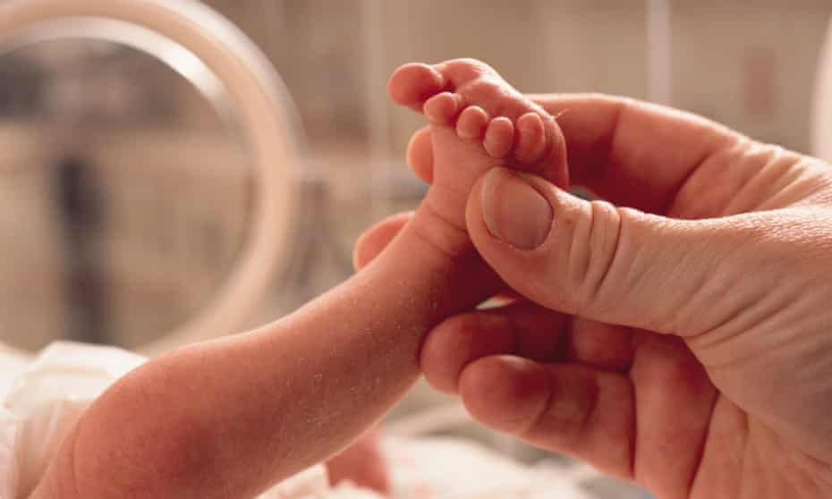 A premature baby’s foot. Studies over a 26-year-period reveal that children born at very low weight of around 1kg may experience persistent mental health and social problems