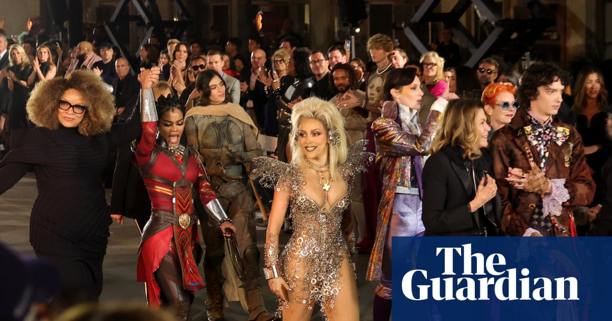 Vogue World 2025: Hollywood stars turn out to raise money for LA wildfire victims – in pictures – The Guardian Vogue World 2025: Hollywood stars turn out to raise money for LA wildfire victims – in pictures – The Guardian