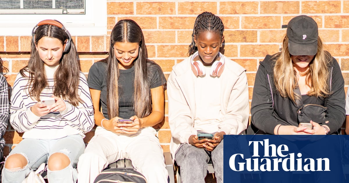 Canada’s social media ban for under-16s goes to parliament