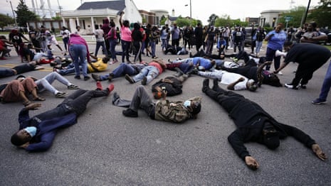 North Carolina: protests after police shooting of Andrew Brown – video