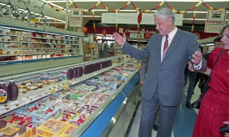 Future Russian president Boris Yeltsin visits a Houston supermarket in 1989.