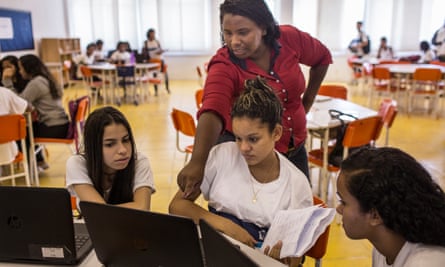 Brazilian School Kids Have Been Learning English By Correcting