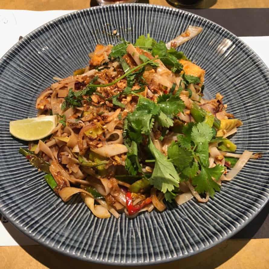 The yasai vegan pad thai at Wagamama, Gatwick Airport. Watery slop. 2/10. Could do better. See me.