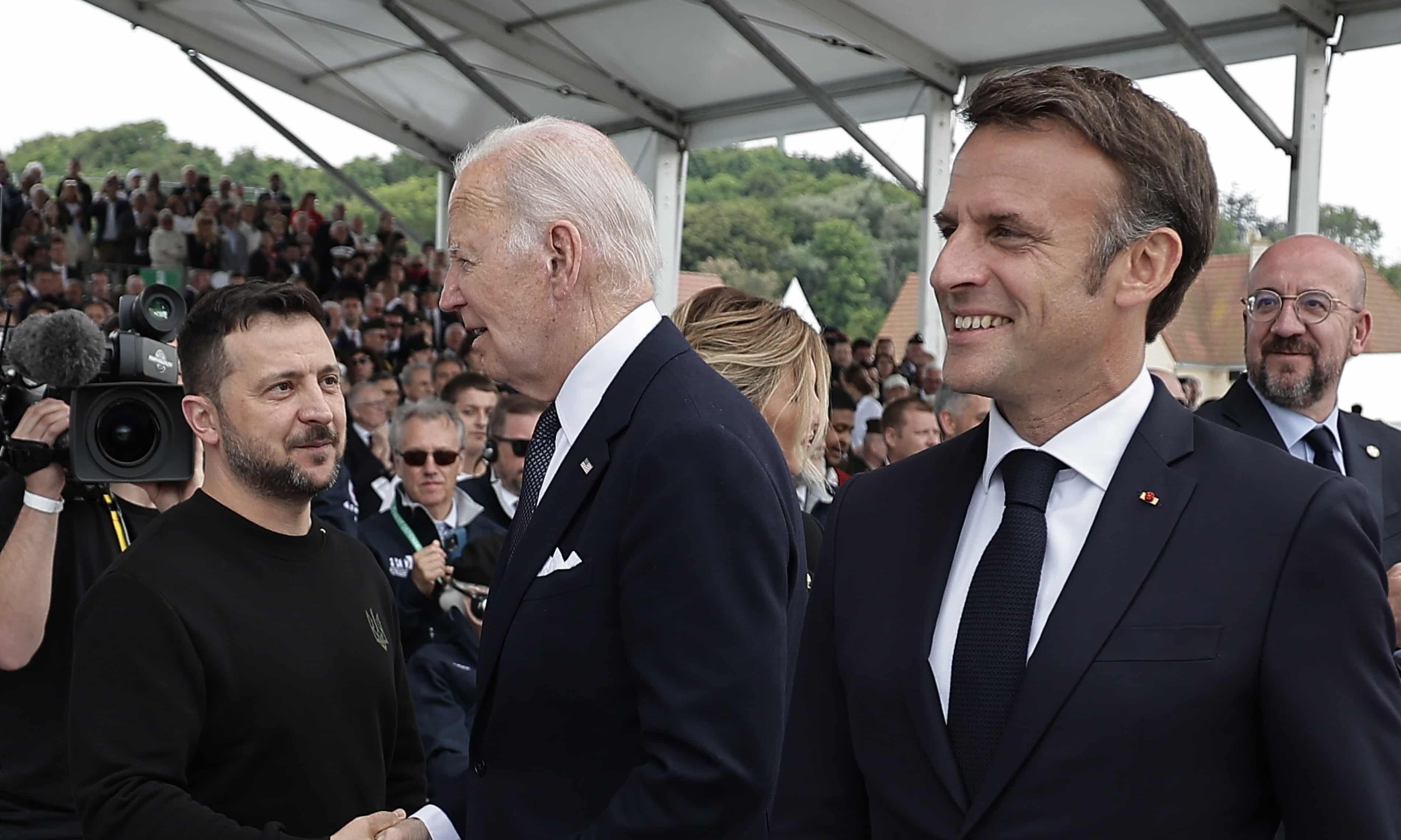 Biden and Macron use D-day event to emphasise support for Ukraine (theguardian.com)