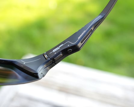 The speaker and camera and action buttons in the right arm of the Oakley Meta Vanguard.