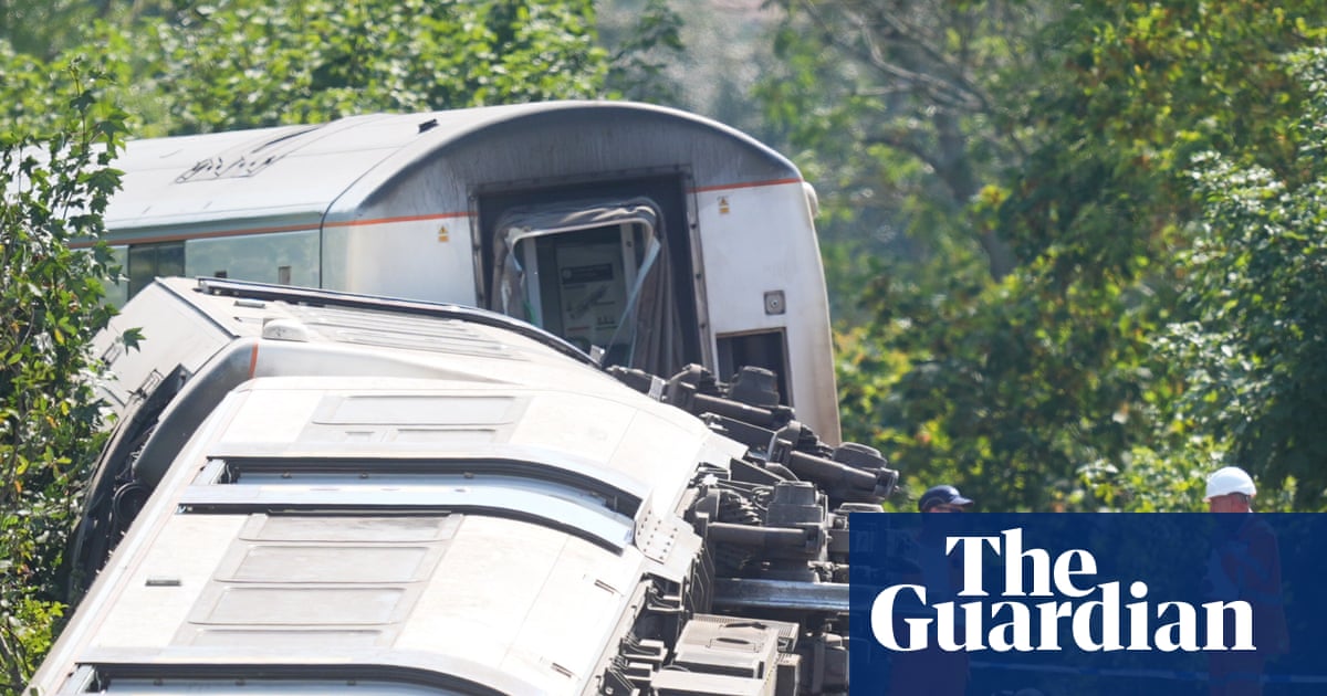 Lewes derailment: images show track defect before incident on hottest day