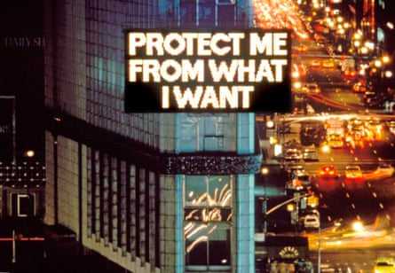 Une installation à Times Square en 1985, faisant partie de la série Survival de Holzer.
