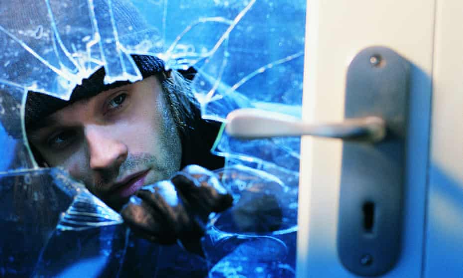 London took 16 out of the top 20 worst postcode districts for burglary in the Moneysupermarket research.
