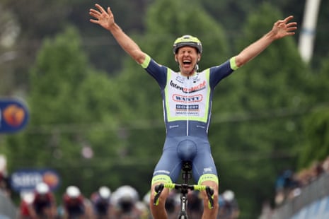 Giro d’Italia: Taco van der Hoorn claims superb solo victory on stage ...