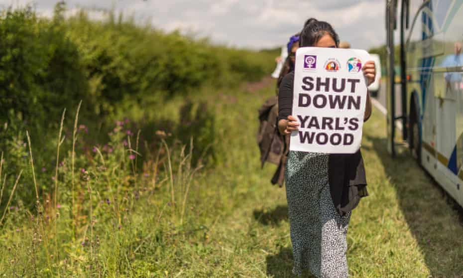 A protest outside the migrant detention centre Yarl’s Wood last weekend.