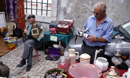 Feira da Ladra, Thieves Flee Market, Lisbon, Portugal