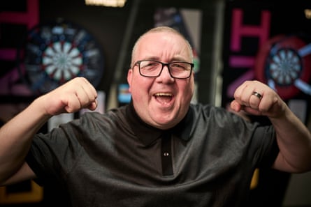 Stephen Bunting at the darts academy in St Helens, Merseyside