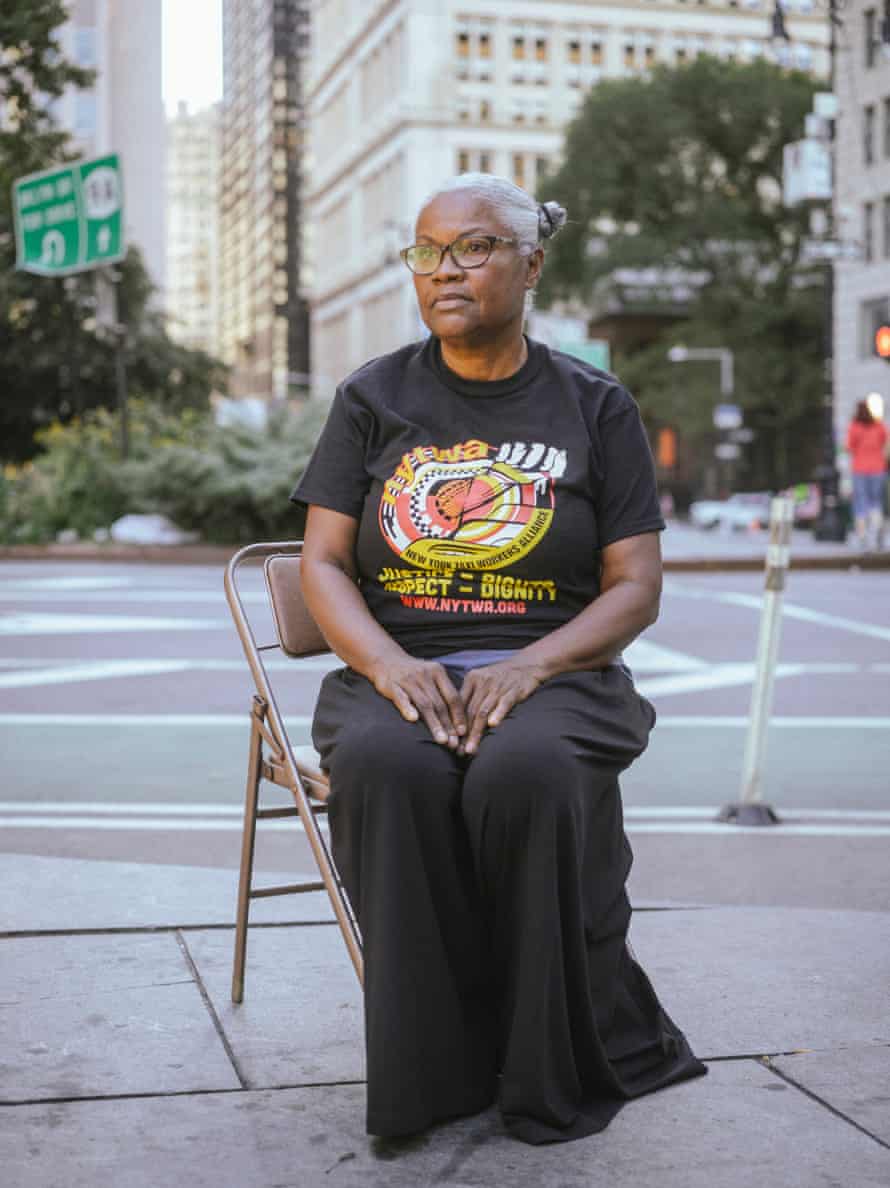Dorothy LeConte pays $ 2,000 per month on her locket loan.