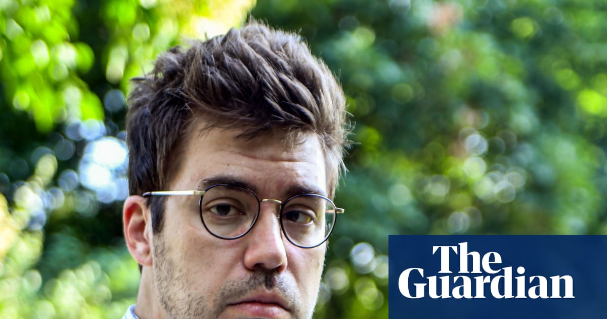 Hungary charges journalist following claims minister was in touch with Moscow