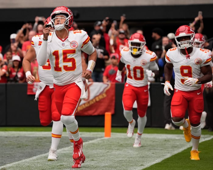 Raiders v Chiefs, Broncos v 49ers and more: NFL – live
