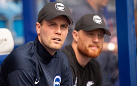 Fabian Hürzeler (left) on the bench