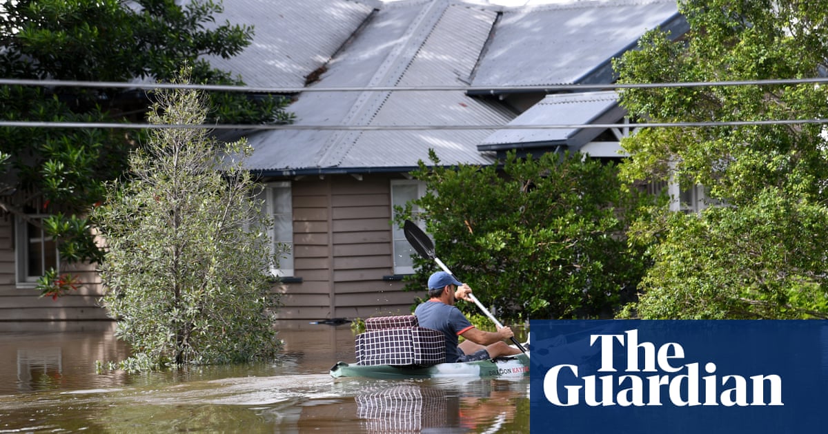 Home buyback scheme receives 443 applications from flood-hit Queensland property owners