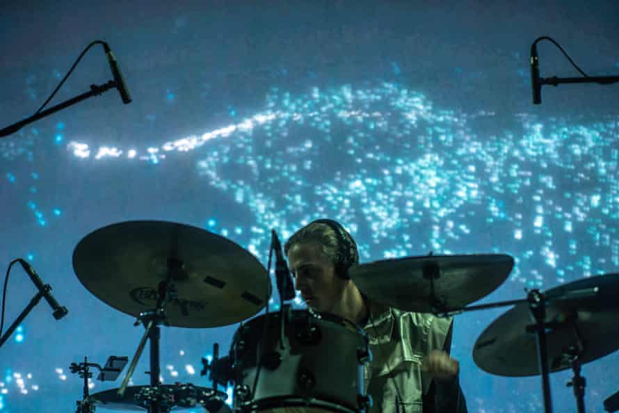 Drummer Andreas Kühne performing at Inversia