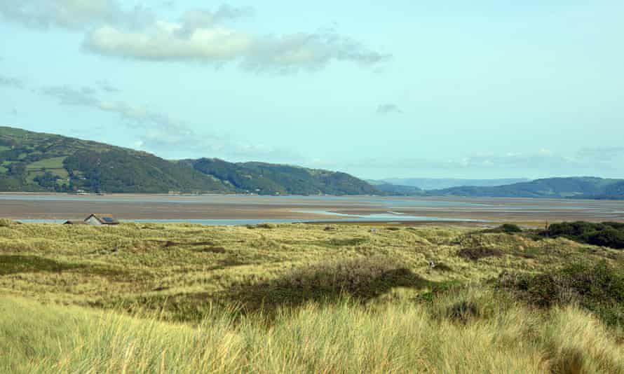 From the top of the dunes, the view of the Dyfi estuary opens up Ynyslas, Ceredigion.