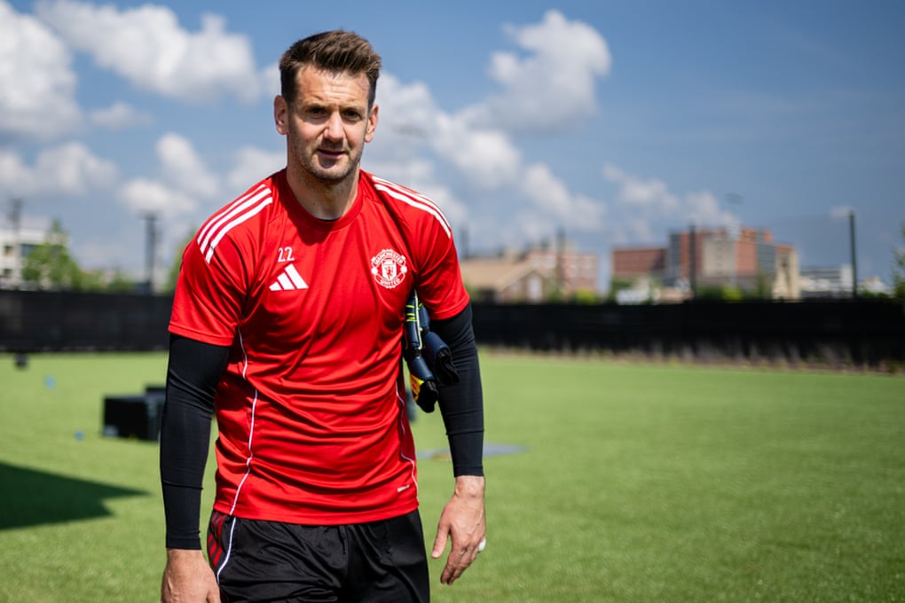 ‘Cero arrepentimientos’: Tom Heaton sobre la vida en el Manchester United después de 1.029 días sin jugar ‘Cero arrepentimientos’: Tom Heaton sobre la vida en el Manchester United después de 1.029 días sin jugar