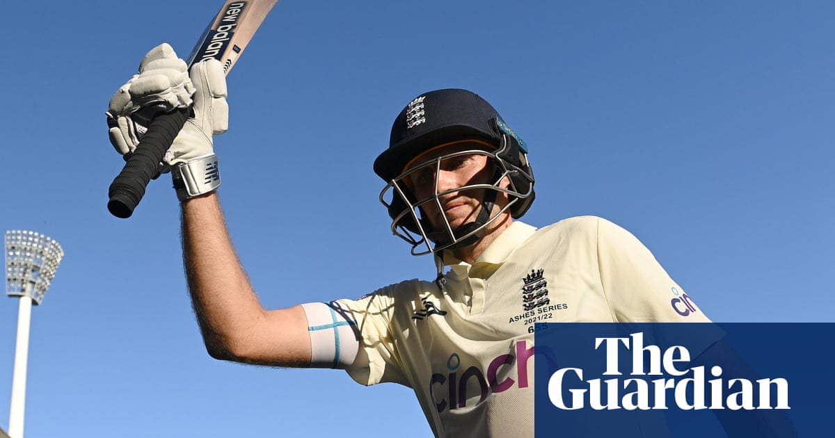 Joe Root and England refuse to buckle at the Ashes – The Final Word podcast