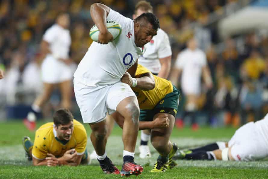 Mako Vunipola looks to break through the Australia defence in the 2016 Sydney Test