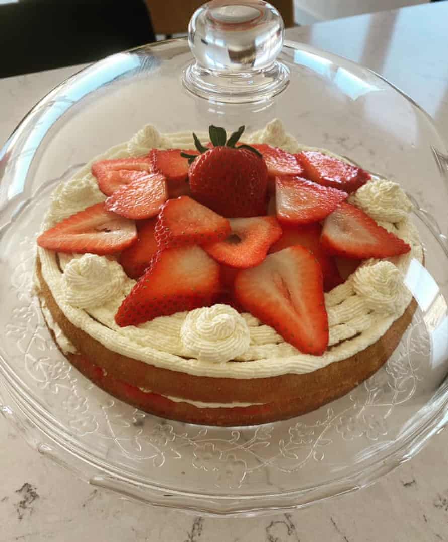 Caterina’s yoghurt cake