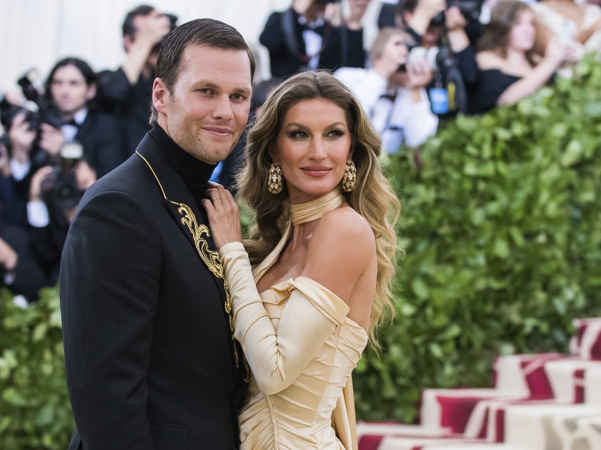 Tom Brady and Gisele Bündchen announce divorce | Tom Brady | The Guardian