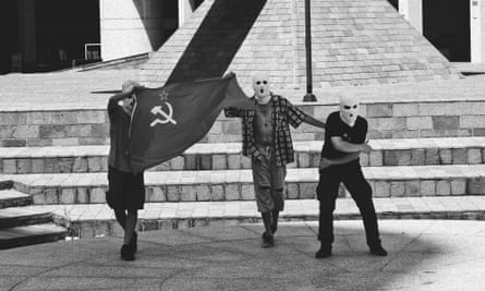 P38-La Gang in the video for their song Ghiaccio Siberia.