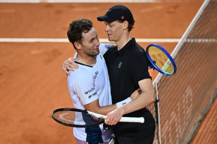 Casper Ruud congratulates Jannik Sinner after their match in Rome