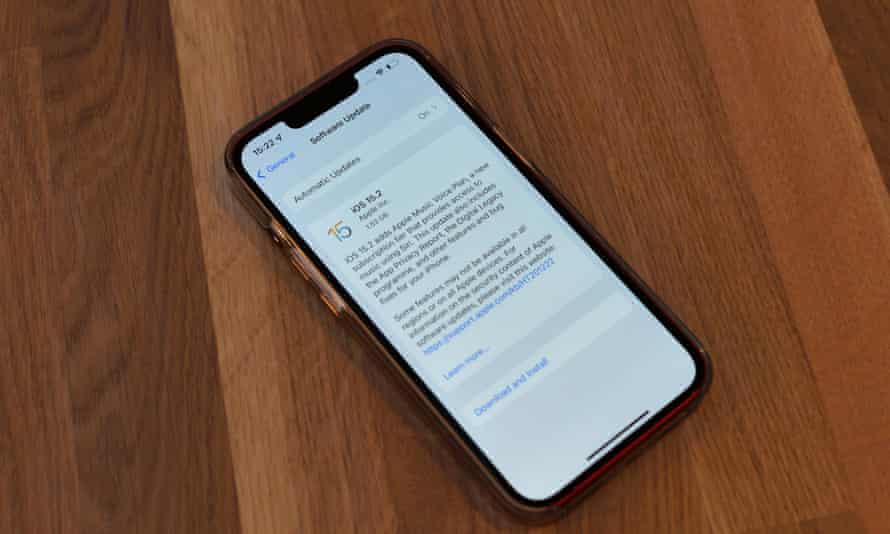 ios 15.2 update on an iPhone 13