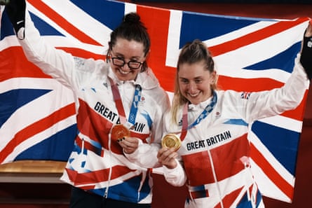 Katie Archibald (left) and Laura Kenny of Team GB during the medal ceremony for the 2020 Tokyo Olympics track cycling women’s Madison race in Izu, Japan on 06 August 2021