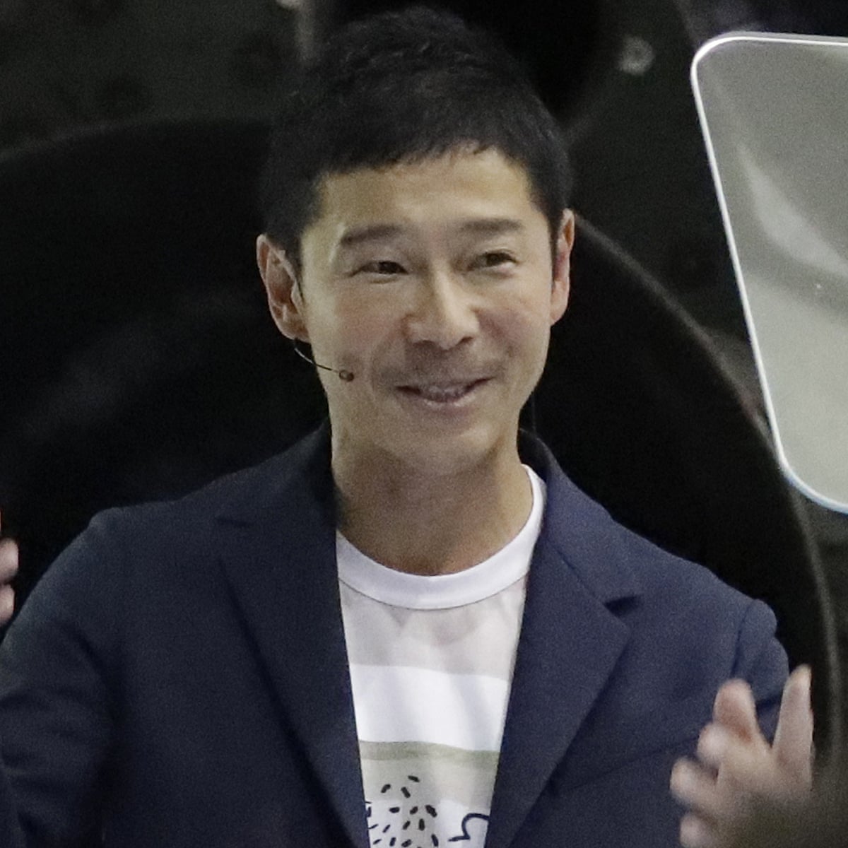 Elon Musk To Launch Japanese Billionaire On Space X Rocket To The Moon Elon Musk The Guardian