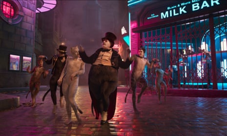 a still from the official trailer for Cats.