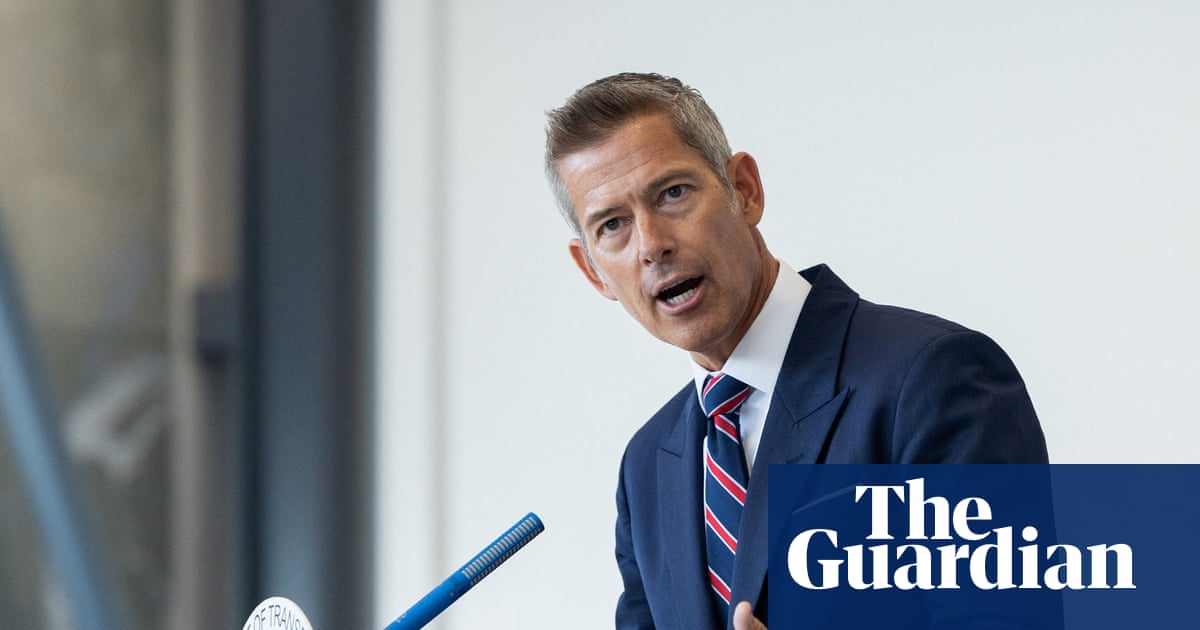 US transportation secretary says he’ll revoke $160m from California over non-citizen truck licenses