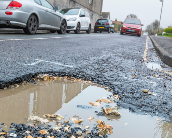 Reform UK-run council boycotts reporter after row over potholes