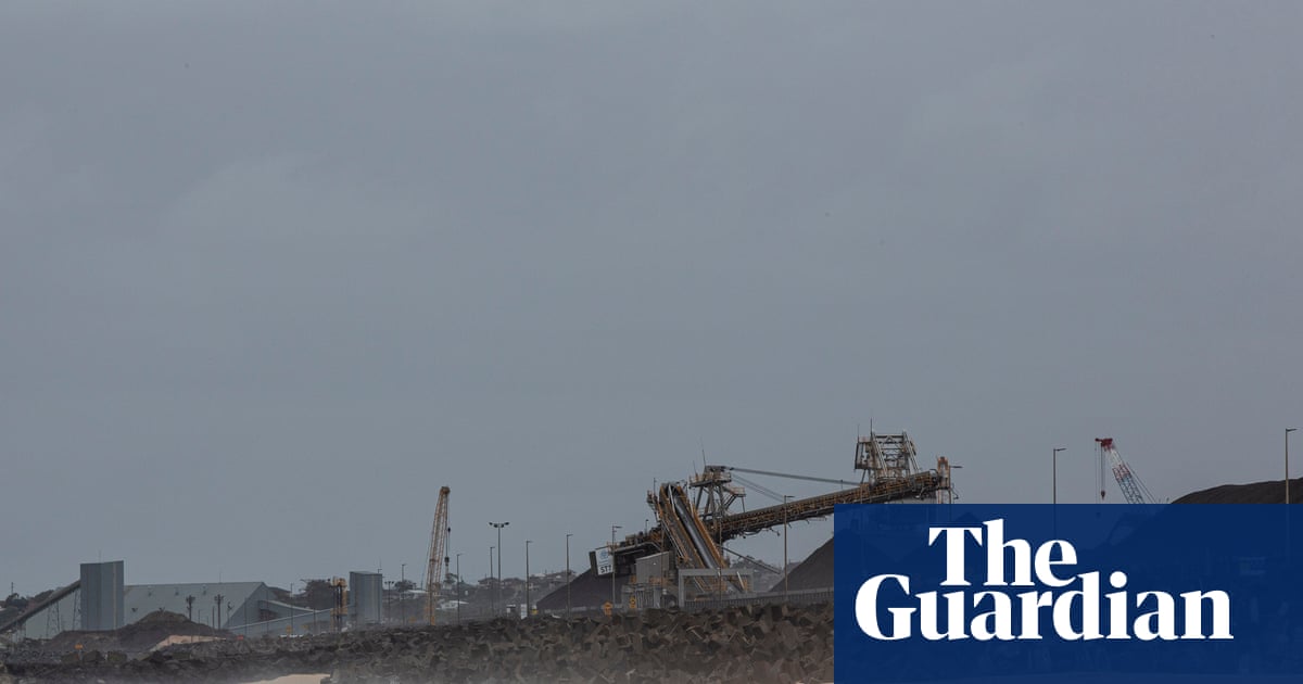 A Port Kembla nuclear submarine base would ‘place a massive target on our backs’, NSW labour union warns