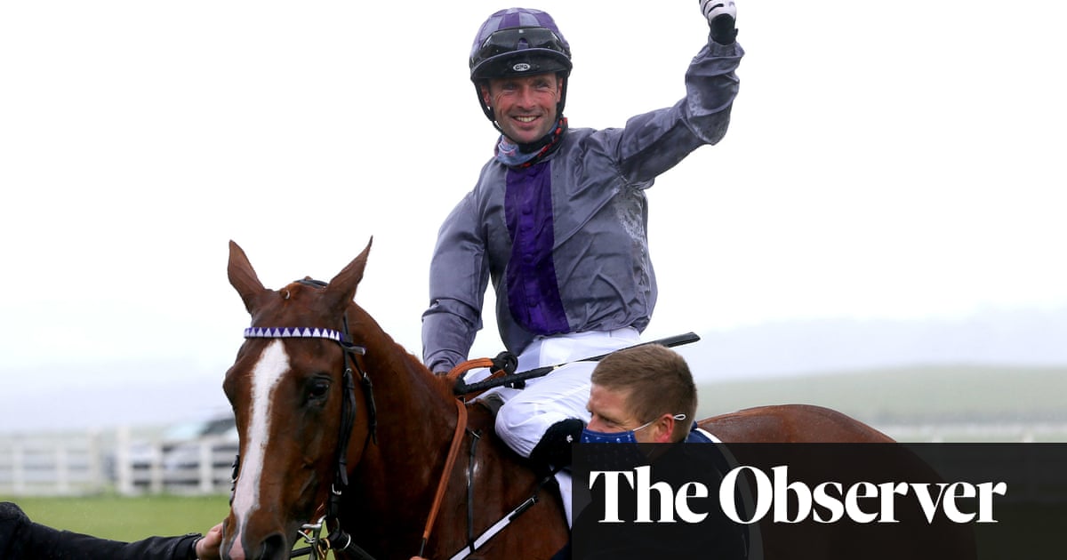 Mac Swiney holds off Poetic Flare to win Irish 2,000 Guineas in the rain