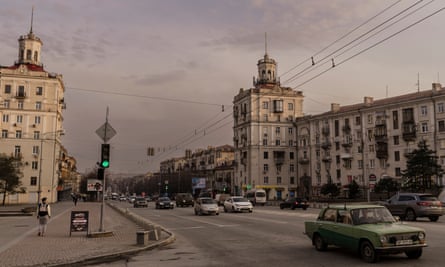Sobornyi Avenue, the principal avenue in the centre of Zaporizhzhia.
