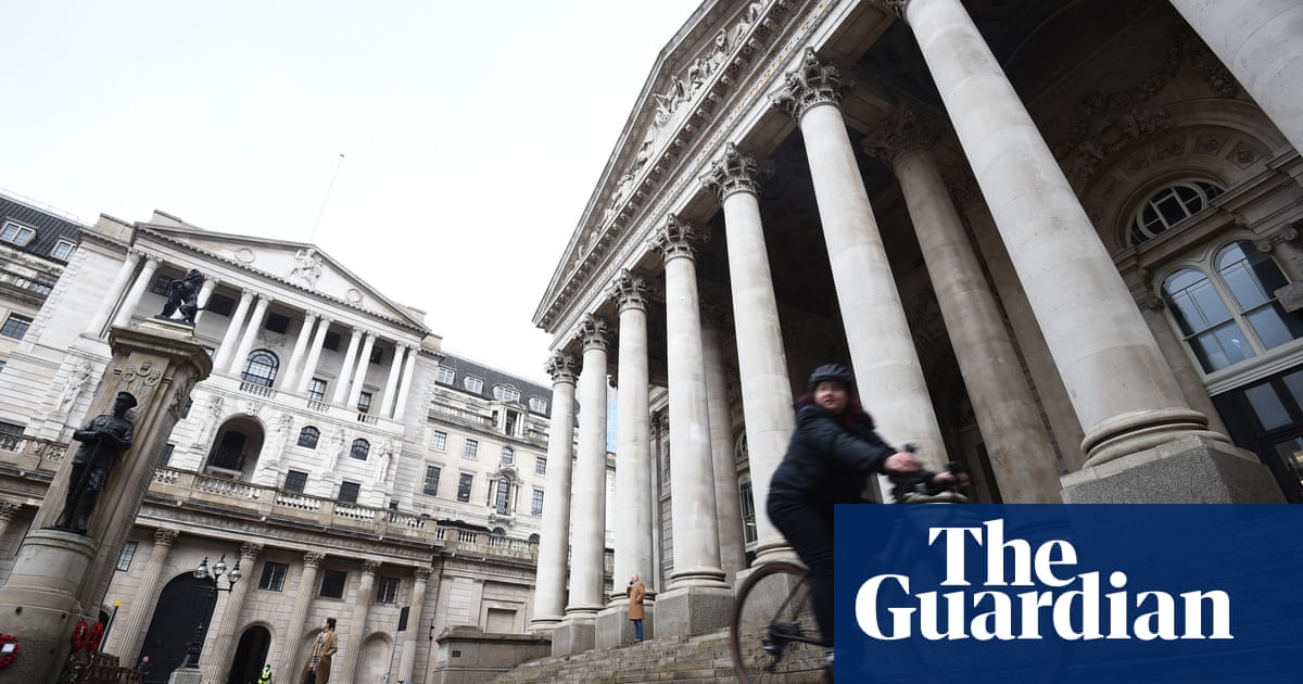 Bank of England rejects interest rate rise despite inflation worries