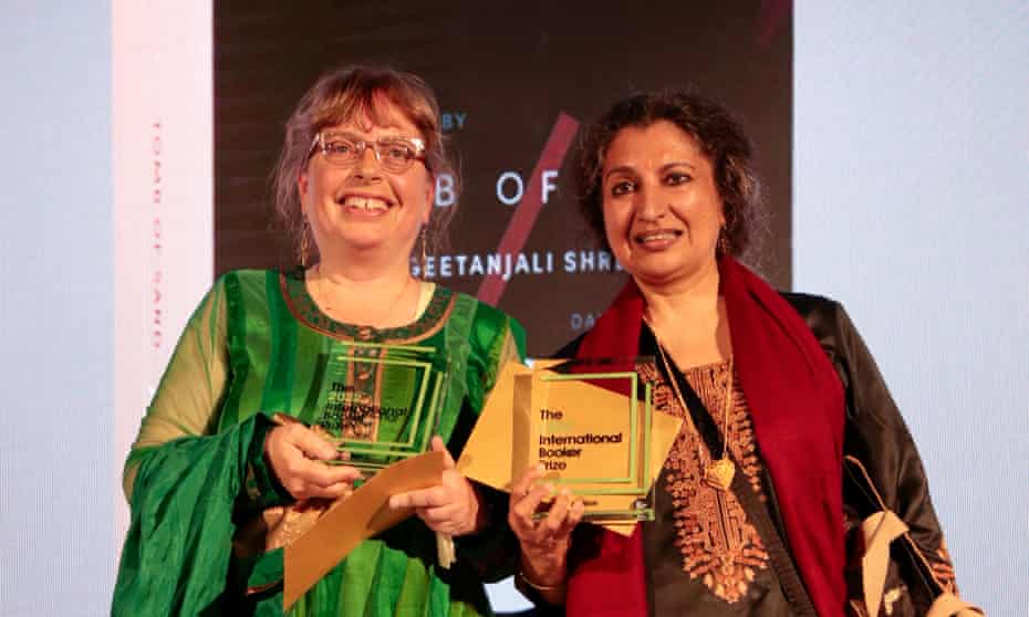 Daisy Rockwell and Geetanjali Shree with the International Booker prize.