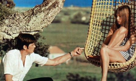 Birkin, right, with Alain Delon in La Piscine.