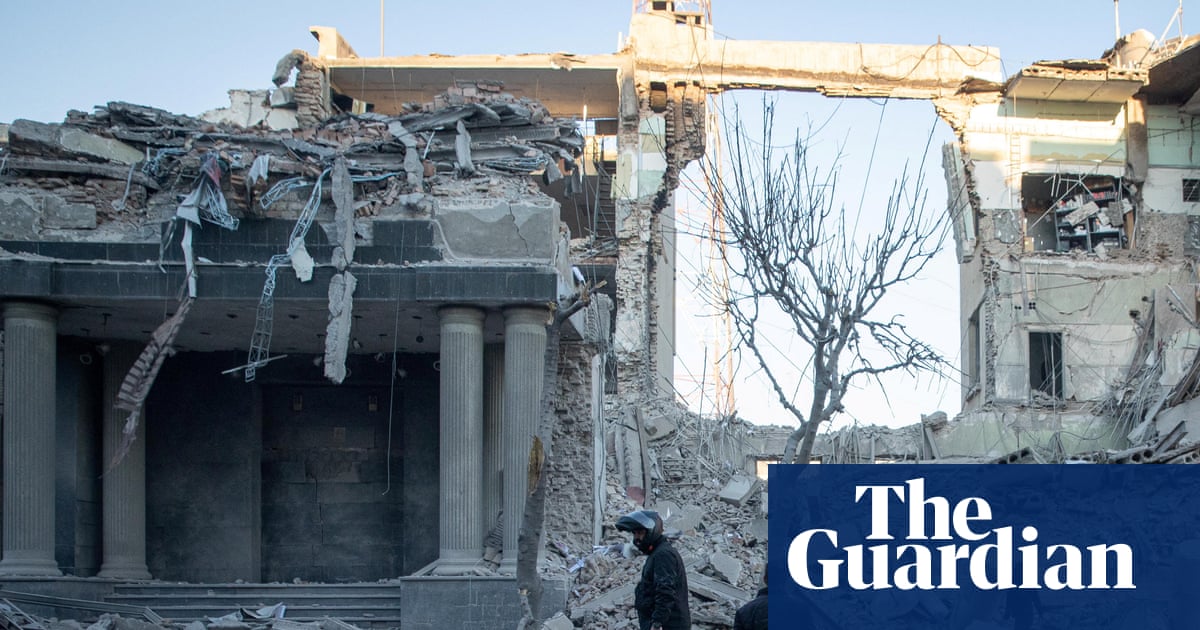 Trump administration waging illegal war on Iran, experts say