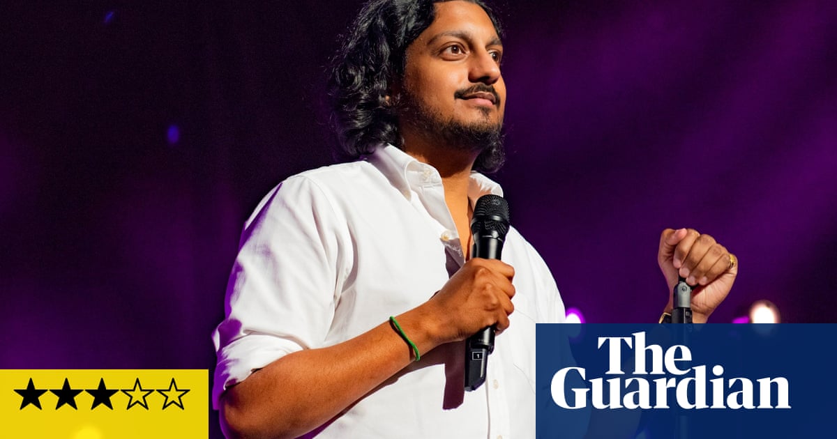 Ahir Shah: Dress review – laughs about life under lockdown