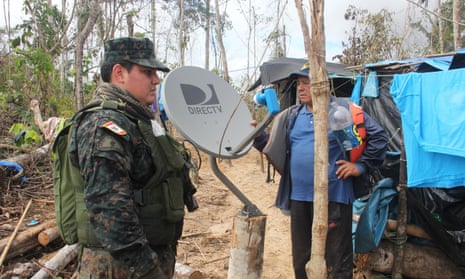 Security forces raid an illegal mining camp in the Tambopata National Reserve in April 2016, but environmental activist Victor Zambrano questions such initiatives.