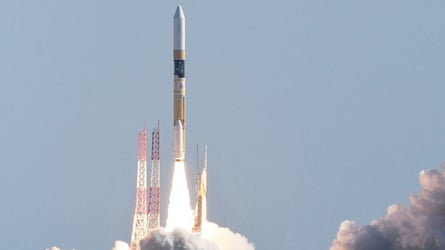 Japan’s Smart Lander for Investigating the Moon taking off on a rocket