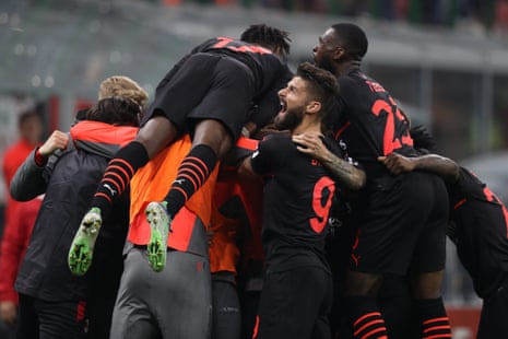 Milan celebrate after going 3-2 ahead against Verona.