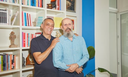 Portrait of Andrew G Marshall (right) and Ignacio Jarquin pictured in front of bookcase