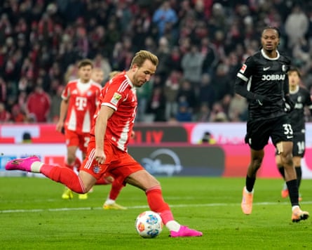 Harry Kane scores his 14 league goal of the season