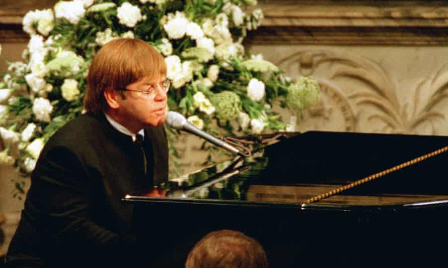 Elton John performs a rewritten version of Candle in the wind as a tribute to Diana, Princess of Wales, at her funeral.